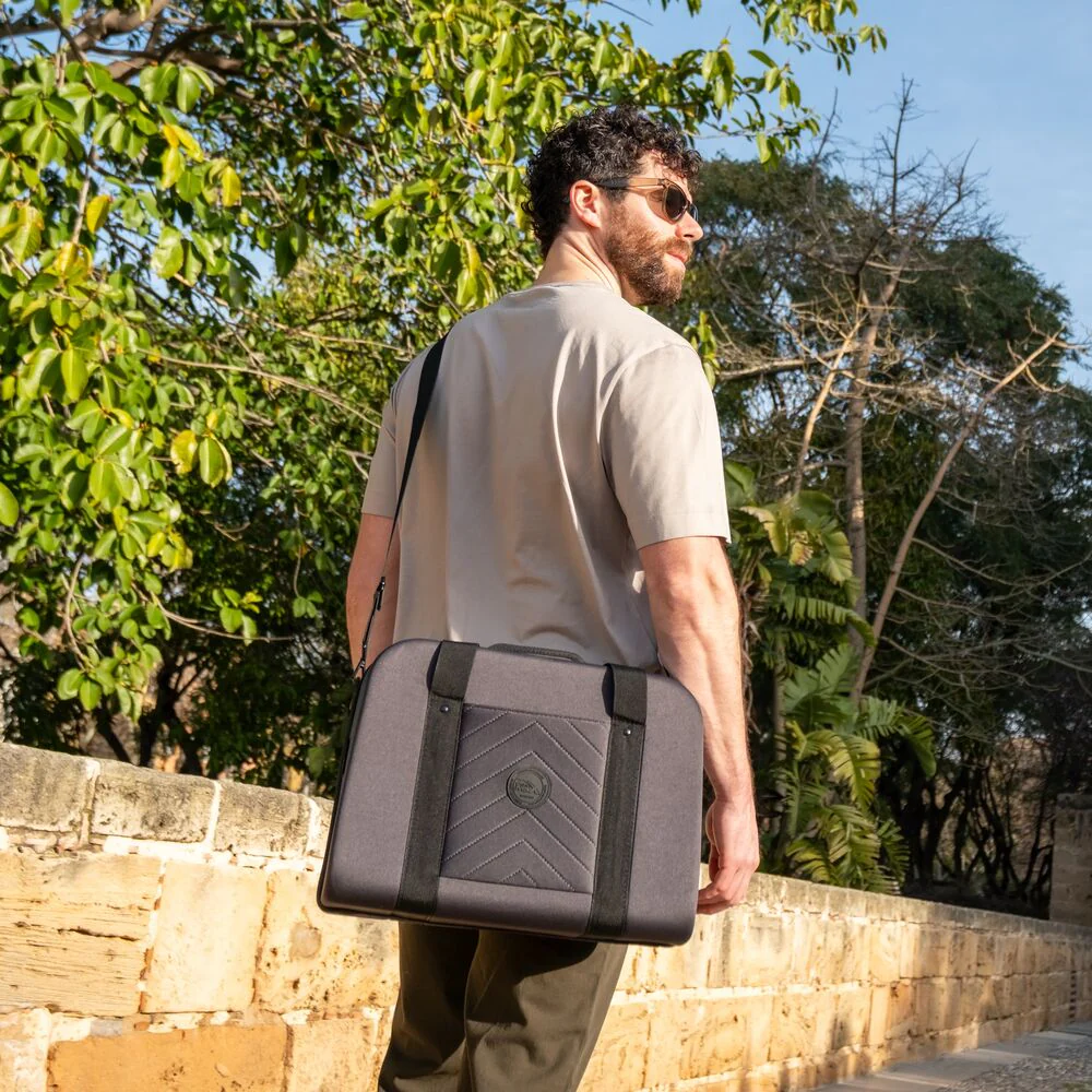 Paxos 24L Holdall with ShapeSafe™ Design - 40x30x20 cm - Image 12