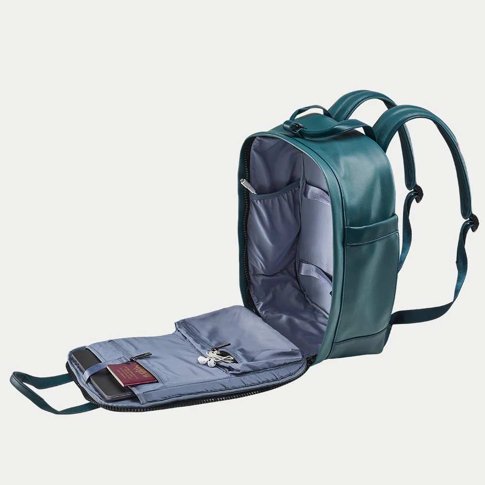 Poros Travel Backpack - 40x30x15 cm - Image 7